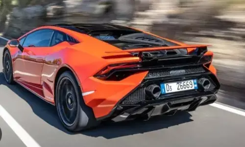 लेम्बोर्गिनी हुराकैन भारत में 9 वर्ष में बेची डेढ़ सौ सुपरकारें