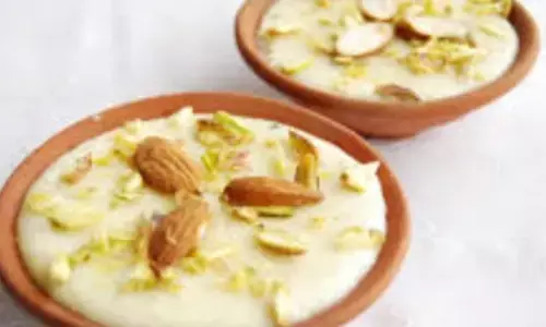 मटका केसर फिरनी: इस ईद जाने फिरनी की रेसिपी मटका केसर फिरनी: इस ईद जाने फिरनी की रेसिपी