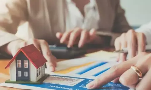 आपके वित्तीय लक्ष्यों के लिए किस प्रकार का ऋण बेहतर है? आपके वित्तीय लक्ष्यों के लिए किस प्रकार का ऋण बेहतर है?