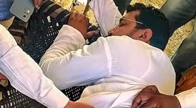 उत्तर प्रदेश में कार सवार हमलावरों ने भीम आर्मी प्रमुख को मारी गोली उत्तर प्रदेश में कार सवार हमलावरों ने भीम आर्मी प्रमुख को मारी गोली