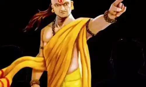 चाणक्य नीति :3 रहस्य जो आपको कभी किसी के साथ साझा नहीं करने चाहिए चाणक्य नीति :3 रहस्य जो आपको कभी किसी के साथ साझा नहीं करने चाहिए