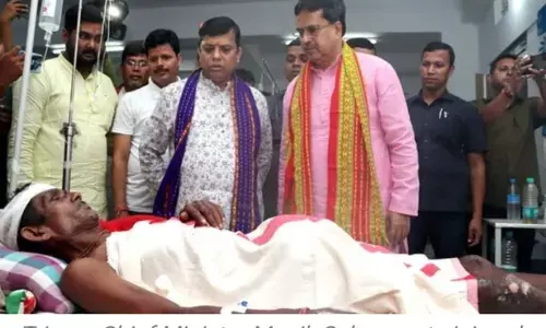 त्रिपुरा उल्टा रथ यात्रा दुर्घटना मे बिजली का झटका लगने से 7 की मौत, पीएम मोदी ने मुआवजे का किया ऐलान त्रिपुरा उल्टा रथ यात्रा दुर्घटना मे बिजली का झटका लगने से 7 की मौत, पीएम मोदी ने मुआवजे का किया ऐलान