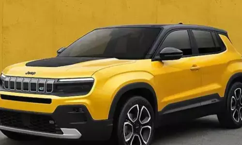 EV कार सेगमेंट में Jeep की धमाकेदार एंट्री, 550 Km की रेंज, कीमत है बस इतनी! EV कार सेगमेंट में Jeep की धमाकेदार एंट्री, 550 Km की रेंज, कीमत है बस इतनी!