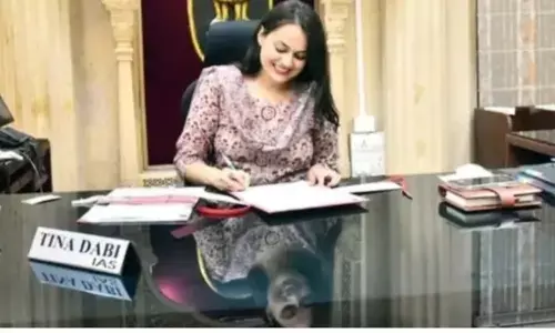 जैसलमेर कलेक्टर टीना डाबी ने नॉन-फील्ड पोस्टिंग के लिए शीघ्र मातृत्व अवकाश पर जाने का किया अनुरोध