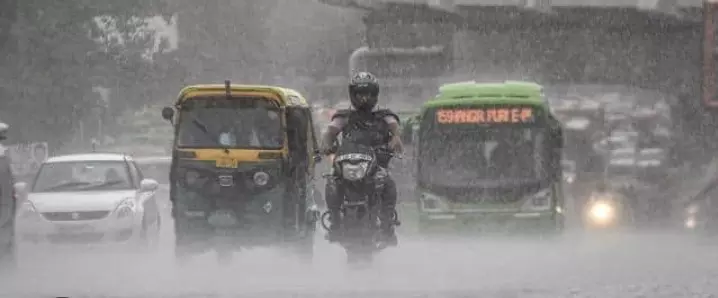 UP News: उत्तर प्रदेश के इन जिलों में भारी बारिश का अलर्ट जारी