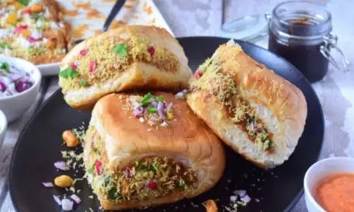 दाबेली रेसिपी: घर पर बनाएं स्ट्रीट स्टाइल दाबेली और मेहमानों को करें इम्प्रेस