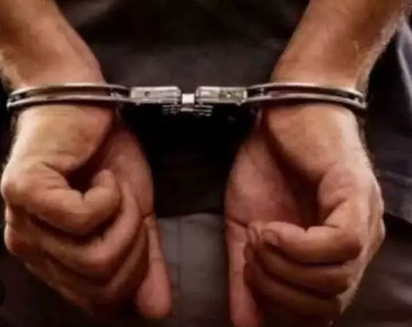 हैदराबाद का तकनीकी विशेषज्ञ वैलेट पार्किंग स्टाफ बनकर चुराता था लग्जरी कारें हैदराबाद का तकनीकी विशेषज्ञ वैलेट पार्किंग स्टाफ बनकर चुराता था लग्जरी कारें