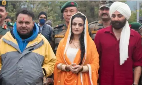 अमीषा पटेल ने गदर 2 के डायरेक्टर अनिल शर्मा पर सेट पर बदइंतजामी का लगाया आरोप