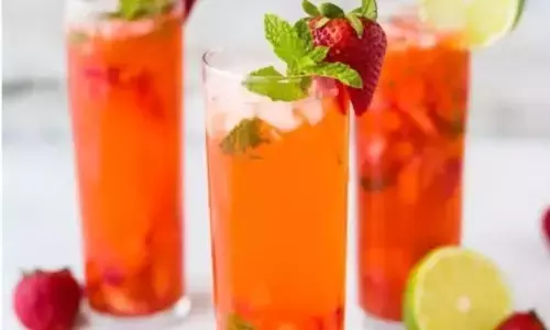 बेरी ऑरेंज सोडा रेसिपी: गर्मियों में यह ड्रिंक आपको देगी ठंडक बेरी ऑरेंज सोडा रेसिपी: गर्मियों में यह ड्रिंक आपको देगी ठंडक