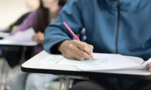 दिल्ली पुलिस ने नीट रैकेट का किया भंडाफोड़,किसी और की जगह परीक्षा देने के लिए 7 लाख की,की गई पेशकश