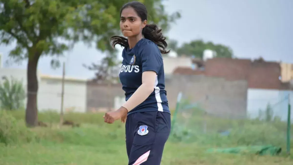 आगरा की बेटी राशि कन्नौजिया का भारतीय महिला क्रिकेट टीम में हुआ चयन