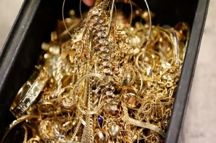 जाने सोने और चांदी की कीमत आज 5 जुलाई 2023 जाने सोने और चांदी की कीमत आज 5 जुलाई 2023