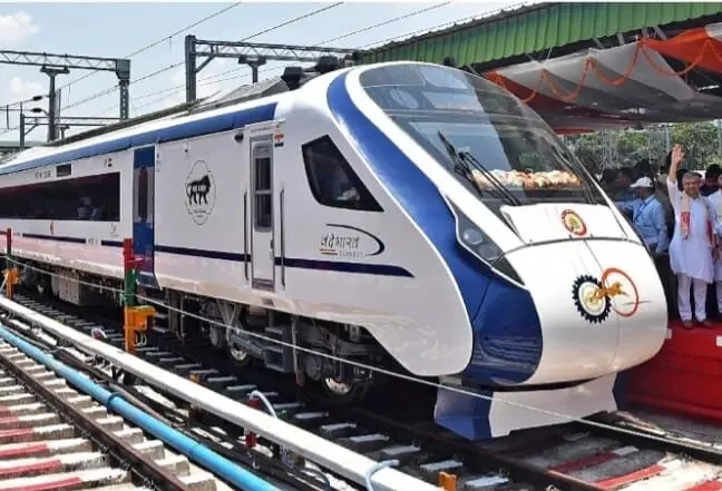 राजस्थान को 7 जुलाई को मिलेगी नई वंदे भारत ट्रेन जांचें रूट, समय, टिकट किराया राजस्थान को 7 जुलाई को मिलेगी नई वंदे भारत ट्रेन जांचें रूट, समय, टिकट किराया