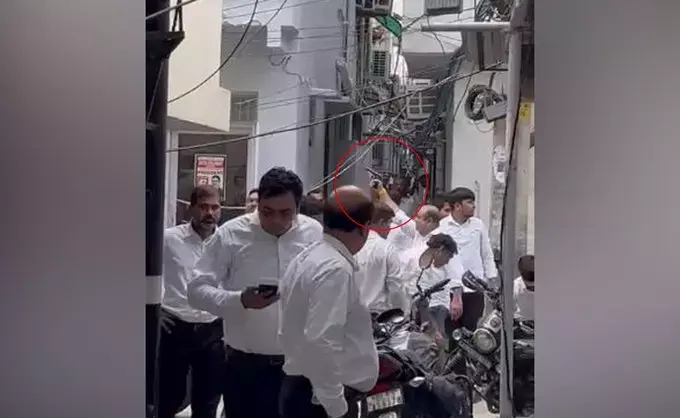 BreakingNews: दिल्ली के तीस हज़ारी कोर्ट परिसर में फायरिंग, वकीलों के दो गुटों में फायरिंग