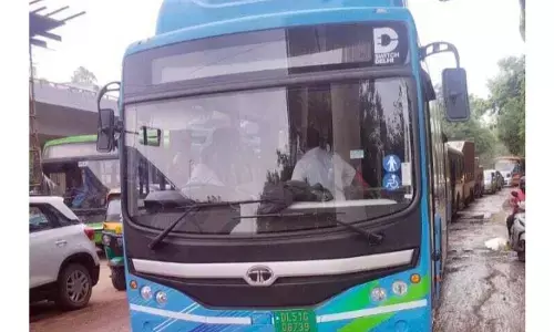 рджрд┐рд▓реНрд▓реА рдореЗрдВ рд▓реЙрдиреНрдЪ рдХреЗ рдХреБрдЫ рджрд┐рди рдмрд╛рдж рд╕реЗ рд╣рд░ рджрд┐рди рддреАрди рдореЗрдВ рд╕реЗ рдПрдХ рдИ-рдмрд╕ рдЦрд░рд╛рдм рджрд┐рд▓реНрд▓реА рдореЗрдВ рд▓реЙрдиреНрдЪ рдХреЗ рдХреБрдЫ рджрд┐рди рдмрд╛рдж рд╕реЗ рд╣рд░ рджрд┐рди рддреАрди рдореЗрдВ рд╕реЗ рдПрдХ рдИ-рдмрд╕ рдЦрд░рд╛рдм