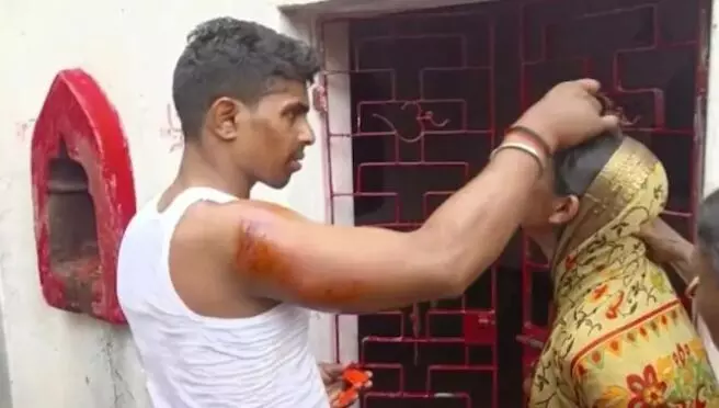 असल जिंदगी में हम दिल दे चुके सनम? बिहार में एक शख्स ने पत्नी की शादी करवाई उसके प्रेमी से असल जिंदगी में हम दिल दे चुके सनम? बिहार में एक शख्स ने पत्नी की शादी करवाई उसके प्रेमी से