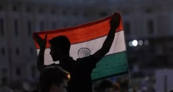 जम्मू-कश्मीर में राष्ट्रगान का सम्मान ना करने पर 11लोगों को भेजा गया जेल जम्मू-कश्मीर में राष्ट्रगान का सम्मान ना करने पर 11लोगों को भेजा गया जेल