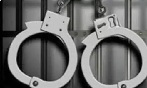 ड्राइवर और सहयोगी को महिला की हत्या और उसके घर में लूटपाट के आरोप में किया गया गिरफ्तार