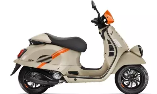 वेस्पा जीटीवी लॉन्च, जानिए इस शानदार स्कूटर के फीचर्स और कीमत वेस्पा जीटीवी लॉन्च, जानिए इस शानदार स्कूटर के फीचर्स और कीमत