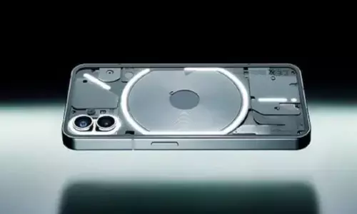 नथिंग फ़ोन 2 जल्द ही भारत में ऑफ़लाइन खरीद के लिए होगा उपलब्ध ; जानें विवरण