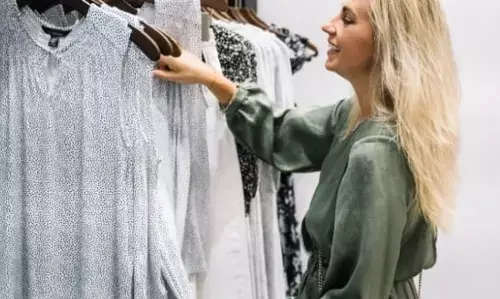 आपके वॉर्डरोब को बेहतरीन बनाने और हर बार अलग लुक देने के लिए 5 स्टाइलिंग टिप्स