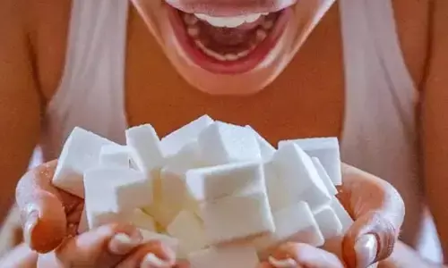 बढ़ती उम्र के साथ मोटापा, अधिक मात्रा में चीनी खाने के 5 दुष्प्रभाव