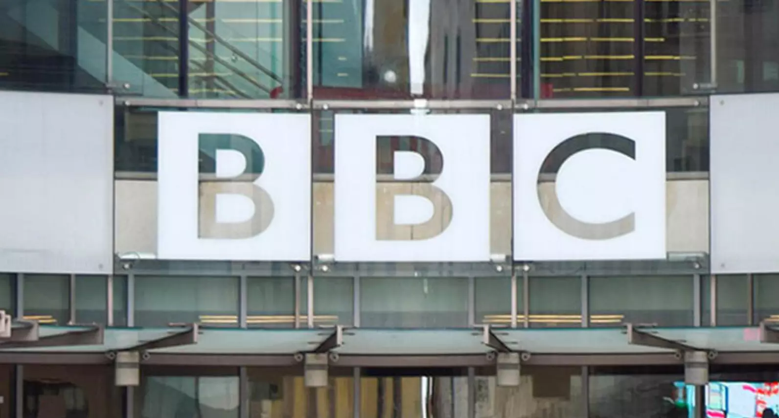 BBC के एंकर ने नाबालिग से न्यूड फोटोज खरीदीं, तीन सालों में 37 लाख रुपये दिए, बीबीसी ने अब लिया ये एक्शन!