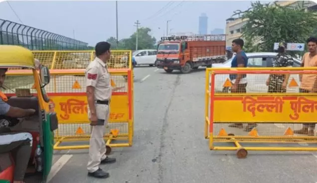 दिल्ली ट्रैफिक पुलिस ने जलभराव के कारण दिल्ली, गुरुग्राम के कुछ हिस्सों में जारी किया अलर्ट,वैकल्पिक मार्गों की करें जाँच दिल्ली ट्रैफिक पुलिस ने जलभराव के कारण दिल्ली, गुरुग्राम के कुछ हिस्सों में जारी किया अलर्ट,वैकल्पिक मार्गों की करें जाँच