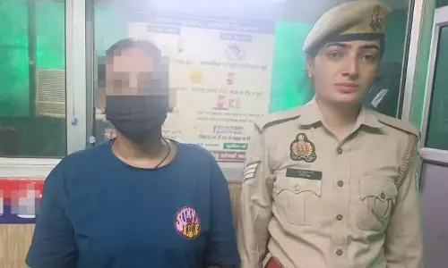 गाजियाबाद में स्पा सैंटर की आड में देह व्यापार करने वाली महिला गिरफ्तार, अंदर पुलिस को मिली आपत्तिजनक सामग्री गाजियाबाद में स्पा सैंटर की आड में देह व्यापार करने वाली महिला गिरफ्तार, अंदर पुलिस को मिली आपत्तिजनक सामग्री
