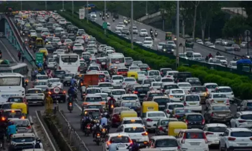 नोएडा बनाम गुरुग्राम: जाने ये 2 शहर कैसे अलग-अलग तरीके से मानसून का सामना कर रहे हैं? नोएडा बनाम गुरुग्राम: जाने ये 2 शहर कैसे अलग-अलग तरीके से मानसून का सामना कर रहे हैं?