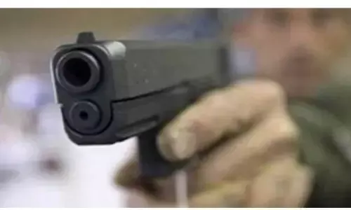 पूर्वोत्तर दिल्ली रोड पर अज्ञात हमलावरों ने 2 लोगों की गोली मारकर कर दी हत्या पूर्वोत्तर दिल्ली रोड पर अज्ञात हमलावरों ने 2 लोगों की गोली मारकर कर दी हत्या