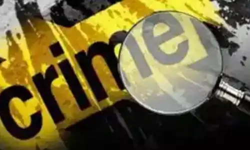 इंटीरियर डेकोरेटर की हत्या के आरोप में 2 सेक्स वर्कर और बॉयफ्रेंड गिरफ्तार