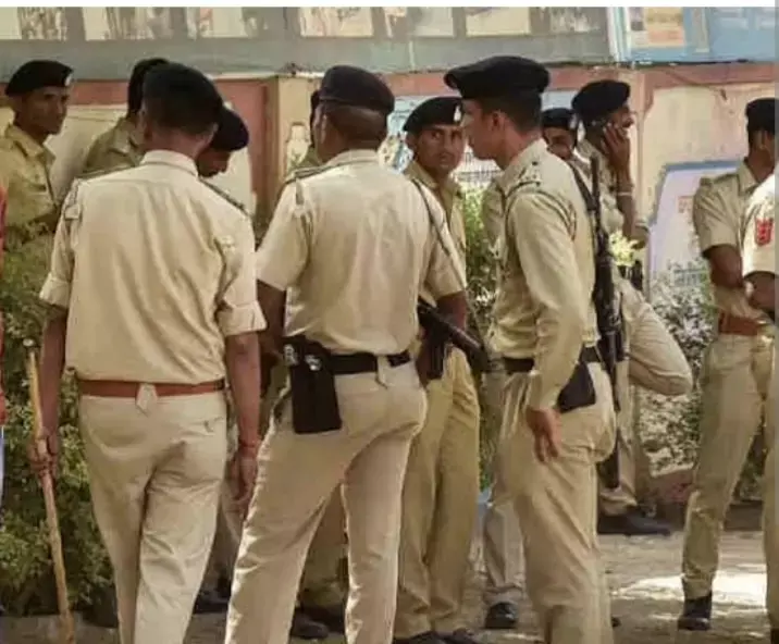 महाराष्ट्र में 14 साल की लड़की से रेप, महिला समेत 3 गिरफ्तार