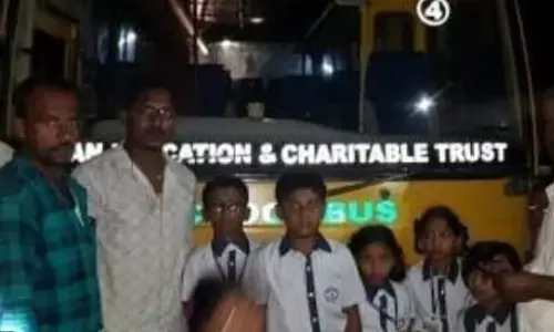 कर्नाटक: बेलगावी में छात्रों के साथ दुर्व्यवहार करने पर स्कूल बस चालक को किया गया बर्खास्त कर्नाटक: बेलगावी में छात्रों के साथ दुर्व्यवहार करने पर स्कूल बस चालक को किया गया बर्खास्त