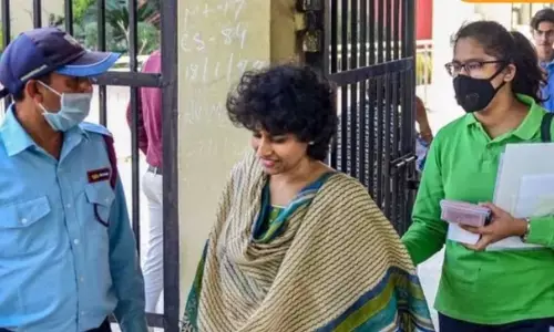 नोएडा, ग्रेटर नोएडा में नर्सरी से 12वीं कक्षा तक के स्कूल शुक्रवार को भी रहेंगे बंद नोएडा, ग्रेटर नोएडा में नर्सरी से 12वीं कक्षा तक के स्कूल शुक्रवार को भी रहेंगे बंद