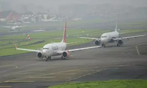 मंत्री ज्योतिरादित्य सिंधिया ने आईजीआई हवाई अड्डे पर भारत के पहले एलिवेटेड क्रॉस टैक्सीवे का किया उद्घाटन मंत्री ज्योतिरादित्य सिंधिया ने आईजीआई हवाई अड्डे पर भारत के पहले एलिवेटेड क्रॉस टैक्सीवे का किया उद्घाटन