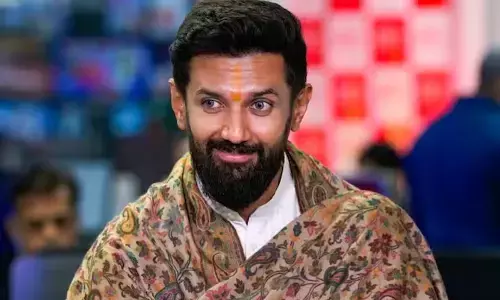 एनडीए की सिल्वर जुबली, होटल अशोका में होगा आयोजन, चिराग पासवान बोले हम मंत्री पद के लिए गठबंधन नहीं करते! एनडीए की सिल्वर जुबली, होटल अशोका में होगा आयोजन, चिराग पासवान बोले हम मंत्री पद के लिए गठबंधन नहीं करते!