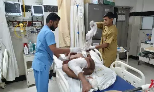 मेरठ में हादसा: डाक काँवड़ में करंट आने से चाचा-भतीजा समेत छह शिवभक्तों की मौत, मृतक और घायलों की सूची देखिए मेरठ में हादसा: डाक काँवड़ में करंट आने से चाचा-भतीजा समेत छह शिवभक्तों की मौत, मृतक और घायलों की सूची देखिए