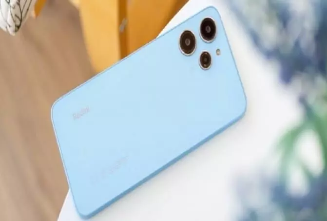 Redmi 12 नए रंग विकल्प का अनावरण करने के लिए पूरी तरह तैयार Redmi 12 नए रंग विकल्प का अनावरण करने के लिए पूरी तरह तैयार