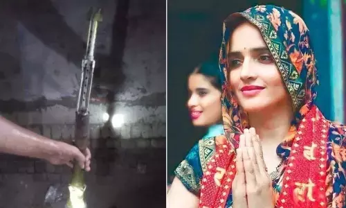 पाकिस्तान में 24 घंटे में दो मंदिरों पर रॉकेट लॉन्चर से हमला, सीमा हैदर से है कनेक्शन? पाकिस्तान में 24 घंटे में दो मंदिरों पर रॉकेट लॉन्चर से हमला, सीमा हैदर से है कनेक्शन?