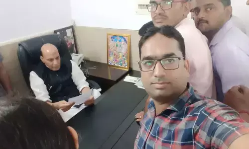 रक्षामंत्री राजनाथ सिंह से मिला शिक्षा मित्रों का प्रतिनिधिमंडल, बोले बड़ी बात