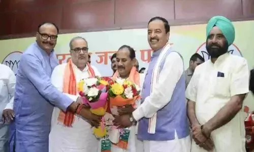 समाजवादी पार्टी से इस्तीफा देने के बाद दारा सिंह चौहान बीजेपी में हो गए शामिल