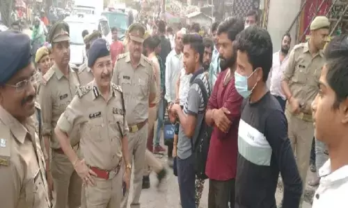 त्योहारी सीजन से पहले नोएडा पुलिस कमिश्नर ने लोगों को शांति बनाए रखने की दी सलाह