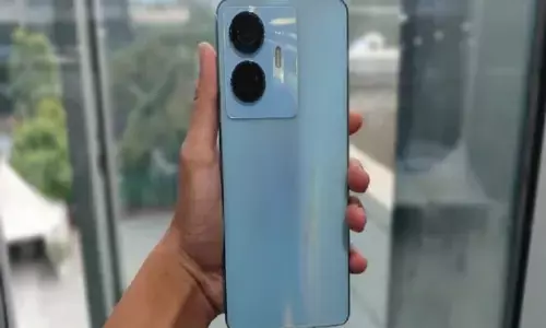 Infinix ने भारत में Hot 30 5G स्मार्टफोन किया लॉन्च ,जानें फीचर्स, कीमत Infinix ने भारत में Hot 30 5G स्मार्टफोन किया लॉन्च ,जानें फीचर्स, कीमत