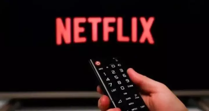 नेटफ्लिक्स ने भारत में पासवर्ड शेयरिंग कर दी बंद नेटफ्लिक्स ने भारत में पासवर्ड शेयरिंग कर दी बंद