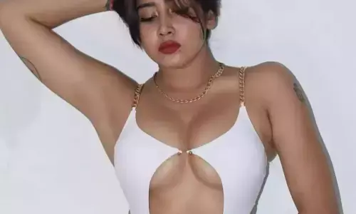 Sofia Ansari Video: सोफिया अंसारी ने ग्लैमरस अवतार में इंटरनेट पर मचाया बवाल -देखें तस्वीरे