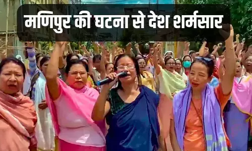 मणिपुर 2002 का  गुजरात: जिन्हें नाज़ है हिंद पर, वो कहां है? मणिपुर 2002 का  गुजरात: जिन्हें नाज़ है हिंद पर, वो कहां है?