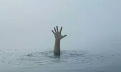 हरदोई में बारिश के पानी से भरे गड्ढे में 4 बच्चे डूबे, सीएम योगी ने किया अनुग्रह राशि का ऐलान हरदोई में बारिश के पानी से भरे गड्ढे में 4 बच्चे डूबे, सीएम योगी ने किया अनुग्रह राशि का ऐलान