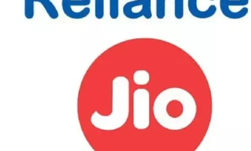 रिलायंस जियो Q1 नतीजे: कंपनी का शुद्ध मुनाफा 12% बढ़कर हुआ 4,963 करोड़ रुपये रिलायंस जियो Q1 नतीजे: कंपनी का शुद्ध मुनाफा 12% बढ़कर हुआ 4,963 करोड़ रुपये