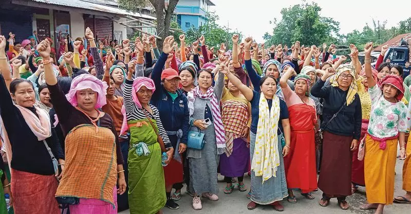 इंफाल का उनका घर मैतेइयों ने जला दिया है इंफाल का उनका घर मैतेइयों ने जला दिया है
